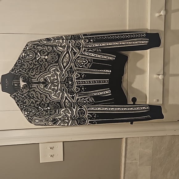 St John Collection Knit Cropped Jacket - Picture 1 of 5